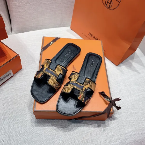 Hermès Oran Sandal