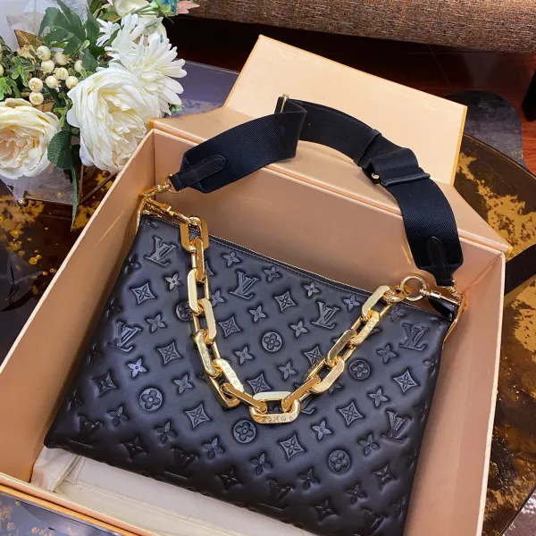 <p>Style:M57783</p>
<p>Size: 34*24*12 CM</p>
<p>Original box & dust bag included</p>