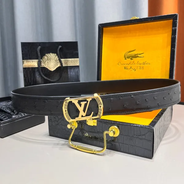 <p>Width:      4  CM</p>
<p>Original box & dust bag included</p>